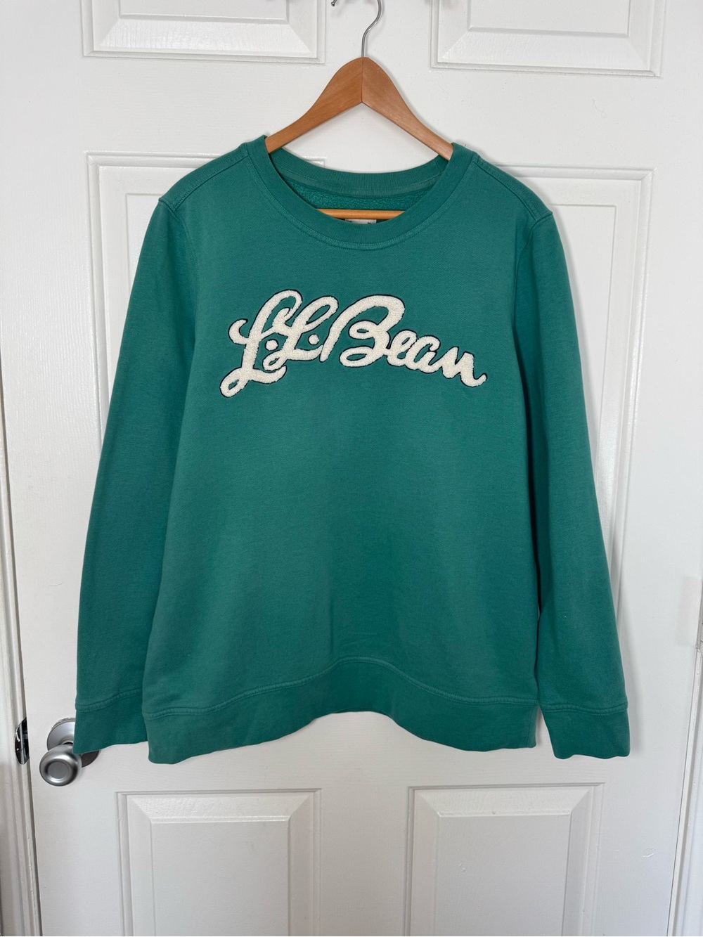 L.L. Bean Men's Teal Green Crewneck Sweatshirt with White Script Logo - Picture 1 of 6
